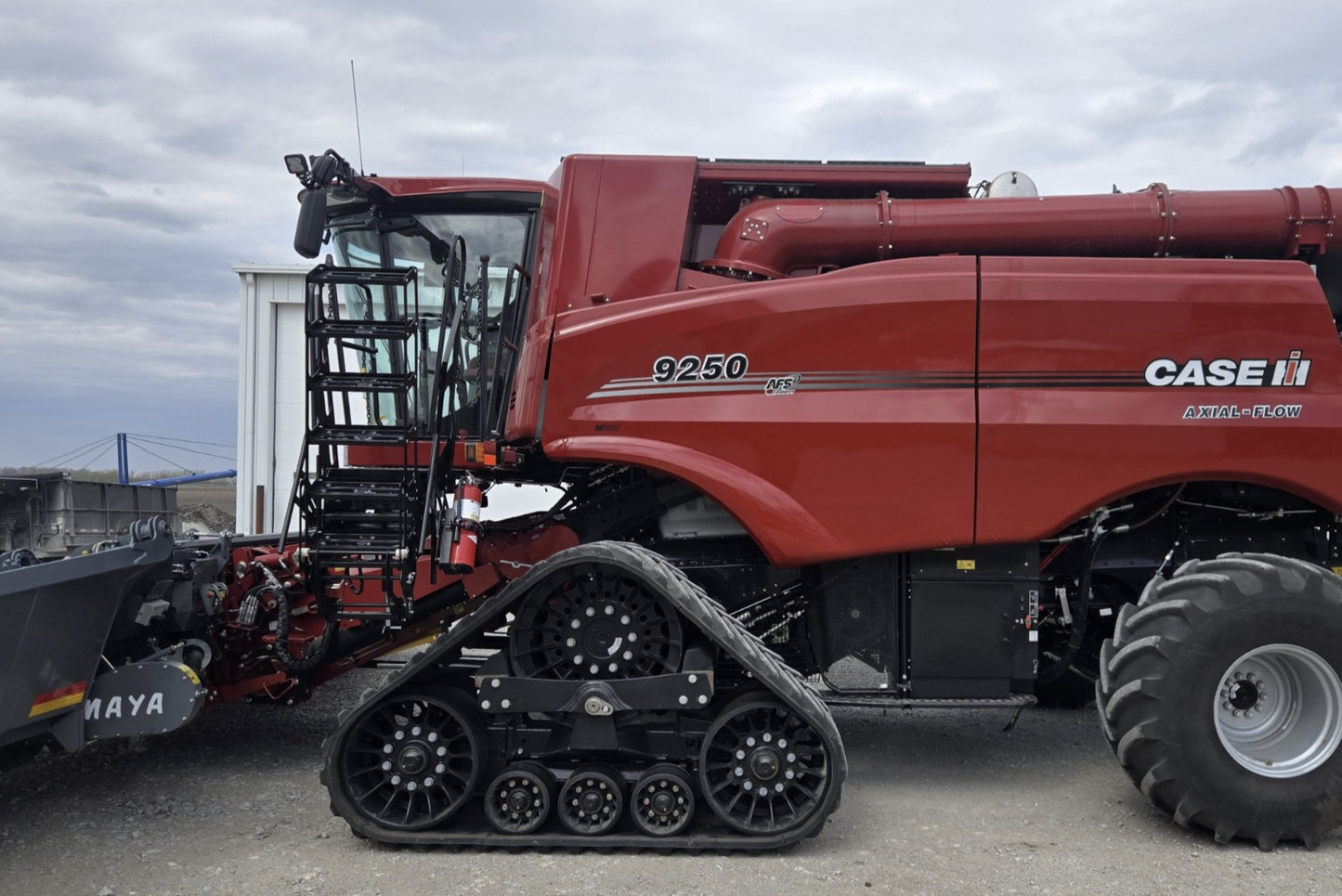 Case Combine Step kit (Models 7240, 8240, 9240, 7250, 8250, and 9250).